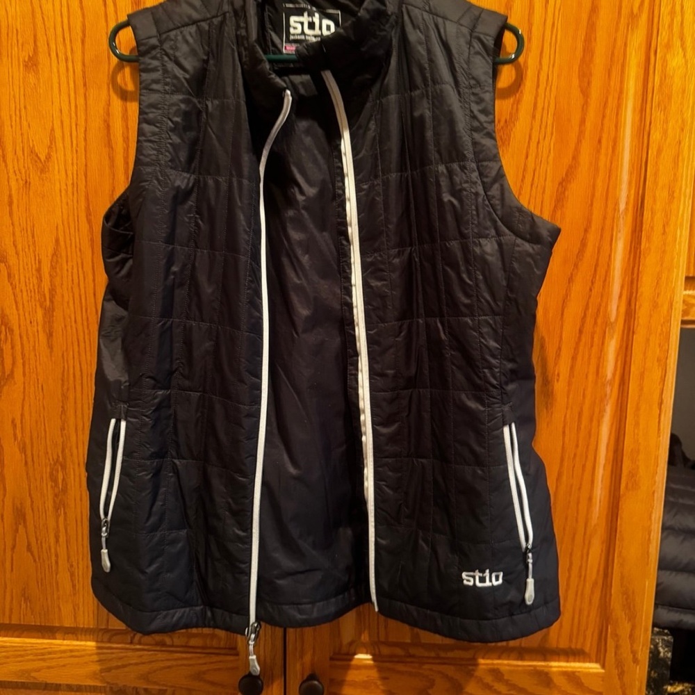 Stio  Black Quilted Vest